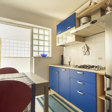 Apartman With A Parking Space - 7061