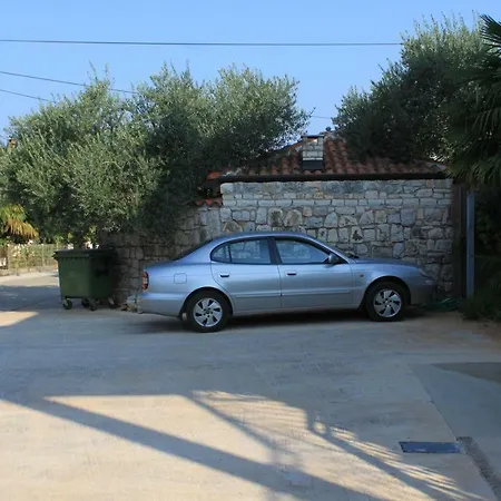 With A Parking Space - 7061 Apartman *