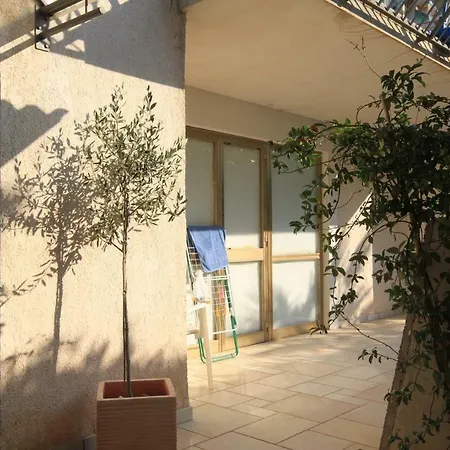 With A Parking Space - 7061 公寓