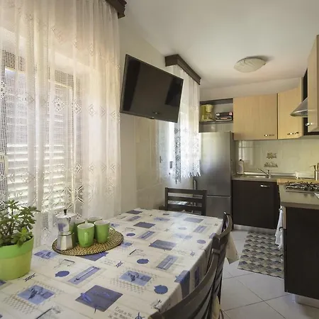 Apartment With A Parking Space - 7061