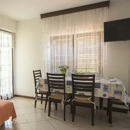 Apartment With A Parking Space - 7061